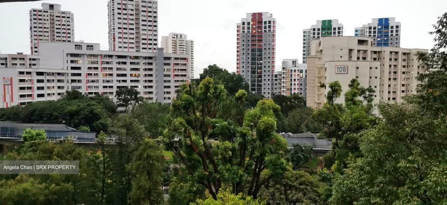 Blk 216 Jurong East Street 21 (Jurong East), HDB Executive #638320671